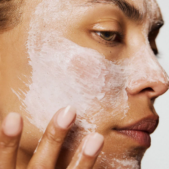 CREAMY QUARTZ & ENZYME EXFOLIATOR